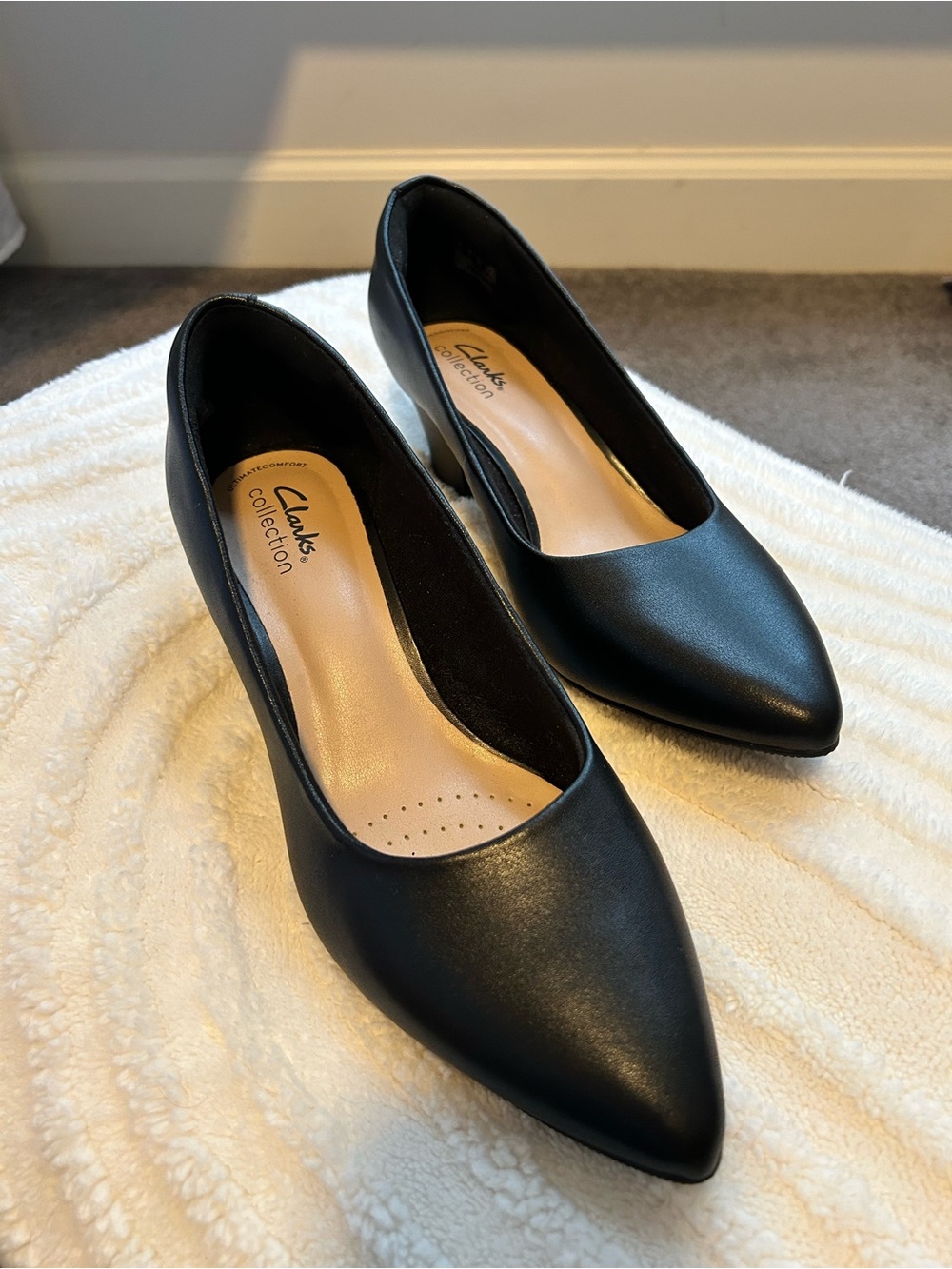 Clarks collection Teresa Step block heels/pumps NWT